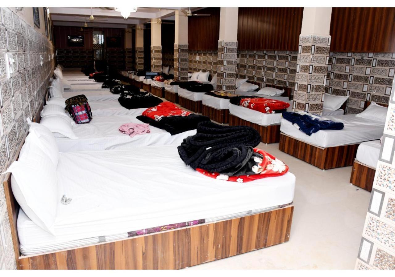 Tirupati Balaji Inn Bageshwar Dham Basāri Exterior foto
